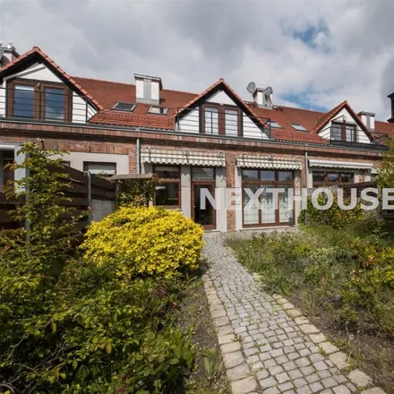 Buy this studio house on Prymasa Stefana Wyszyńskiego in 44-100 Gliwice, Poland