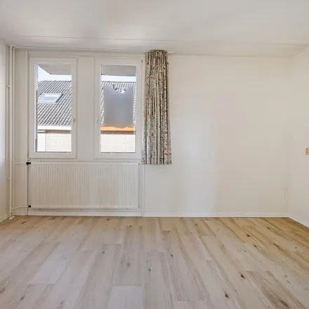 Rent this 4 bed apartment on Plantijndomein 7 in 6229 GG Maastricht, Netherlands