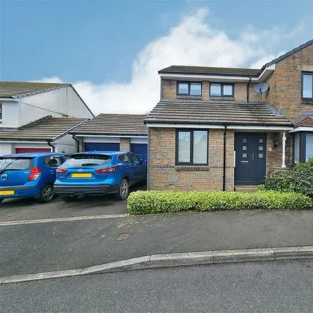 Buy this 4 bed house on Henfordh Grange in Liskeard, PL14 6DP