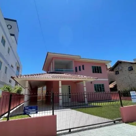Rent this 6 bed house on Rua das Figueiras in Palmas, Governador Celso Ramos - SC