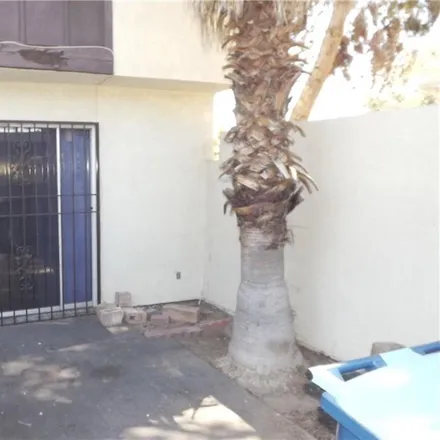 Image 1 - 17, Oak Brook Lane, Paradise, NV 89109, USA - Townhouse for rent