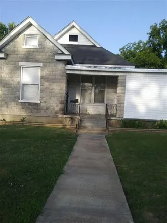 Buy this 3 bed house on 1276 Mississippi Boulevard in Memphis, TN 38106