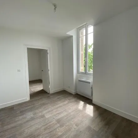 Rent this 3 bed apartment on 78 Rue Victor Hugo in 24000 Périgueux, France