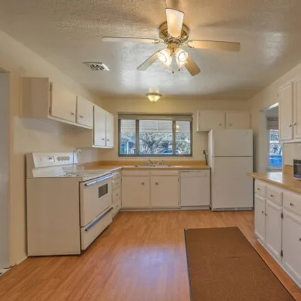 Image 3 - 2077 Moon Street Northeast, Hoffmantown, Albuquerque, NM 87112, USA - House for sale