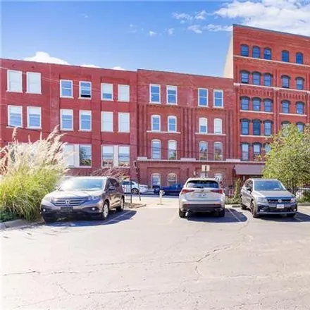 Buy this 2 bed loft on 200 Main Street in Downtown Kansas City, MO 64105