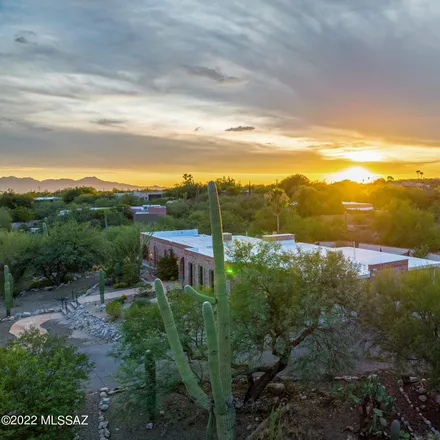 Image 5 - 6588 North Mesa View Drive, Catalina Foothills, AZ 85718, USA - House for sale