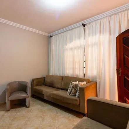 Buy this 5 bed house on Rua Arminda Beranges in Jardim Roberto, Osasco - SP