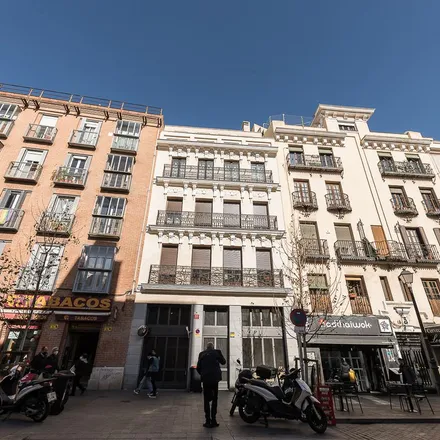 Image 4 - Lagur, Plaza de la Cebada, 28005 Madrid, Spain - Apartment for rent