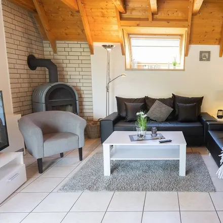 Rent this 3 bed house on 27639 Wurster Nordseeküste