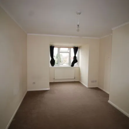 Rent this 2 bed apartment on Oxford Road in Stokenchurch, HP14 3WN
