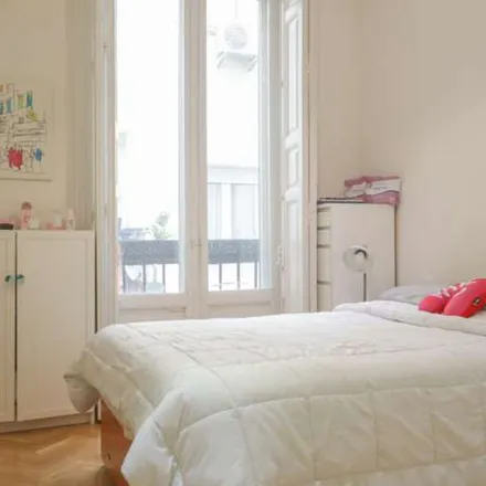Rent this 1 bed apartment on Consejería de Educación y Universidades in Calle de Alcalá, 30;32