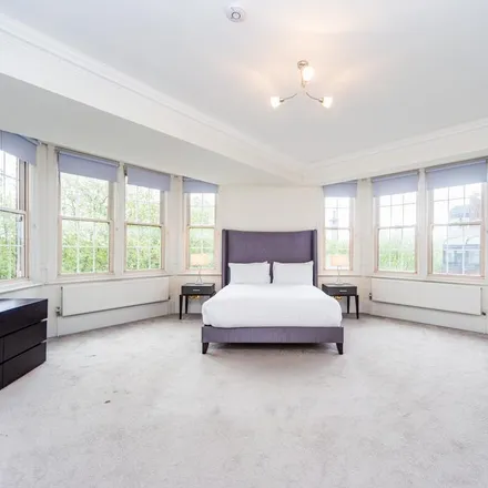 Rent this 5 bed apartment on Strathmore Court in 143 Park Road, London