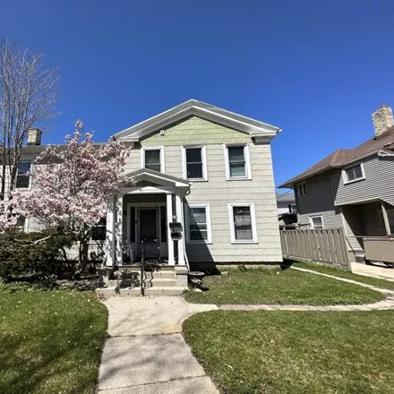 Buy this studio house on 926 New York Avenue in Sheboygan, WI 53081