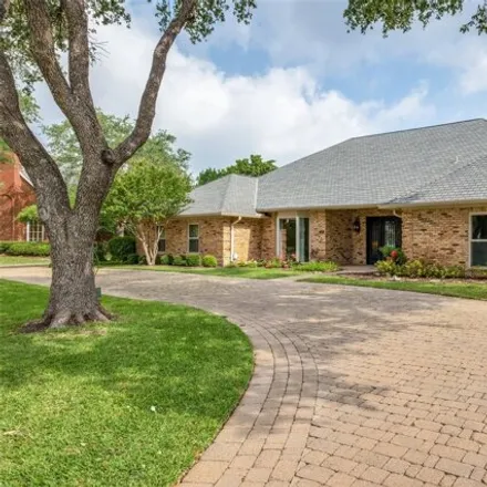 Image 2 - 5407 Bent Trail, Dallas, TX 75248, USA - House for sale