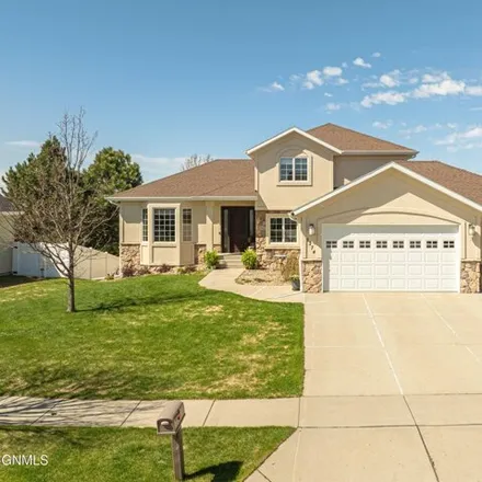 Buy this 5 bed house on 1376 Golden Eagle Lane in Bismarck, ND 58503