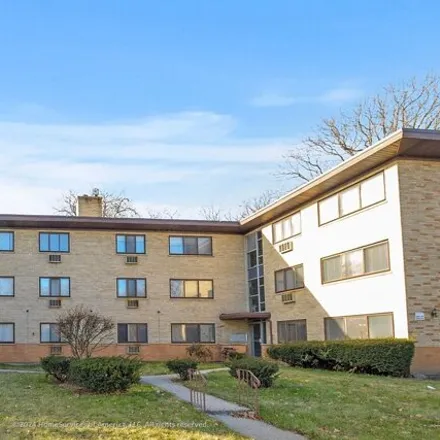 Rent this 2 bed house on 10604-10618 South Walden Parkway in Chicago, IL 60643
