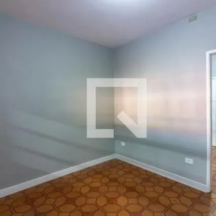 Rent this 3 bed house on Rua General Florêncio in Quitaúna, Osasco - SP