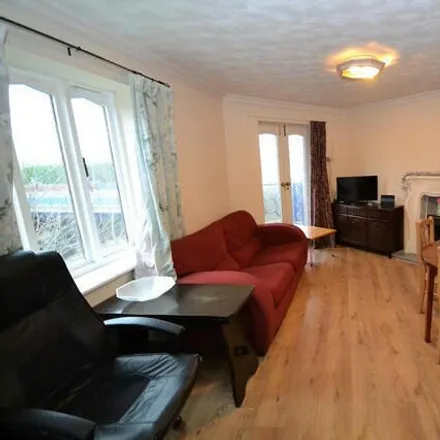 Image 2 - Westpoint Road, Thornaby-on-Tees, TS17 6QW, United Kingdom - Apartment for rent