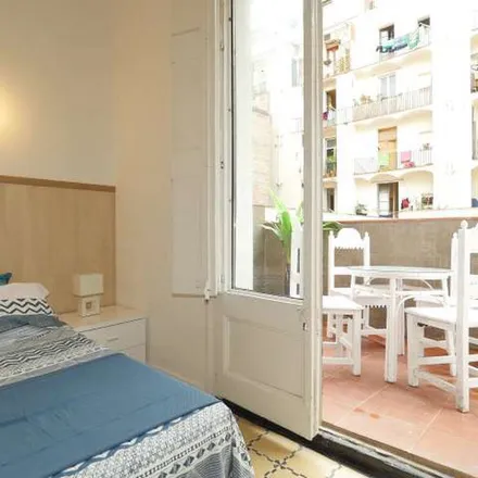 Image 7 - Carrer d'en Robador, 55, 08001 Barcelona, Spain - Apartment for rent