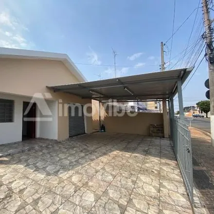 Buy this 2 bed house on biblioteca do bairro sao vito in Rua Vicente Caravieri, Vila Bertine