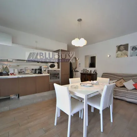 Image 7 - Via Bellinzona - Piazzale Frank, Via Bellinzona, 22026 Como CO, Italy - Apartment for rent