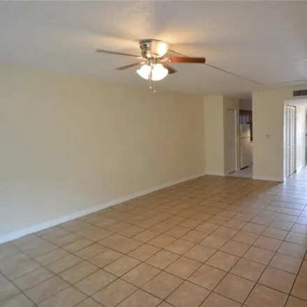 Image 4 - 7533 Needle Leaf Place, Hillsborough County, FL 33617, USA - Condo for rent