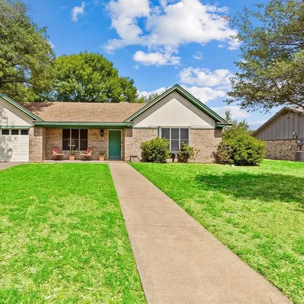 Buy this 4 bed house on 1108 Willow Creek Road in Cleburne, TX 76033