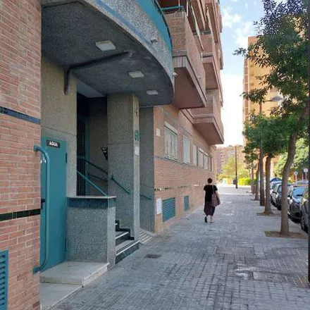 Image 4 - Camí del Cabanyal, 30, 46022 Valencia, Spain - Apartment for rent