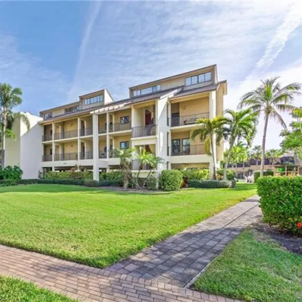 Buy this 2 bed condo on 3907 Mariners Way in Manatee County, FL 34215