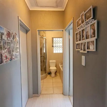 Image 6 - 20 Lindeque Road, Ekurhuleni Ward 38, Gauteng, 1454, South Africa - Apartment for rent
