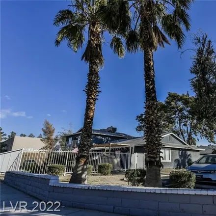 Image 4 - 4910 East Owens Avenue, Las Vegas, NV 89110, USA - Duplex for rent