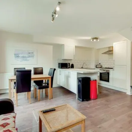 Rent this 2 bed room on Tamarind Yard in London, E1W 2JB