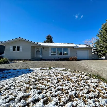 Buy this 4 bed house on 625 North 12th Street in Livingston, MT 59047