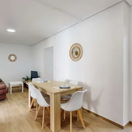 Image 5 - Carrer de Josep Benlliure, 325, 46011 Valencia, Spain - Apartment for rent