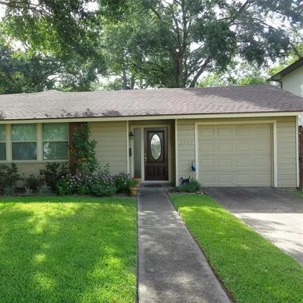 Rent this 3 bed house on 1551 Hewitt Drive in Houston, TX 77018
