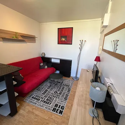 Rent this 1 bed apartment on 22 Rue Néricault Destouches in 37000 Tours, France