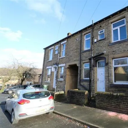 Buy this 2 bed townhouse on Clough Street in Bradford, BD5 8BG