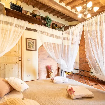 Rent this 3 bed apartment on Porcari in Via Stazione, 55016 Porcari LU