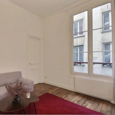 Image 5 - 12 Rue Léopold-Bellan, 75002 Paris, France - Apartment for rent