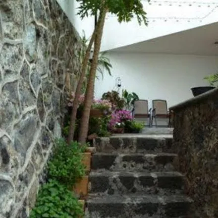Rent this 3 bed house on Calle de la Pradera in Tlaltenango, 62166 Cuernavaca