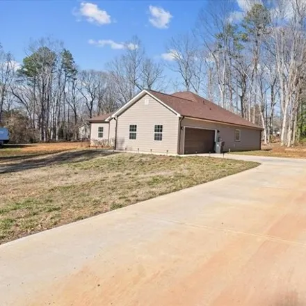 Image 8 - 105 Lafayette Road, Stanley, Gaston County, NC 28164, USA - House for sale