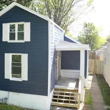 Buy this 3 bed house on 881 Kleymeyer Avenue in Forest Hill, Evansville