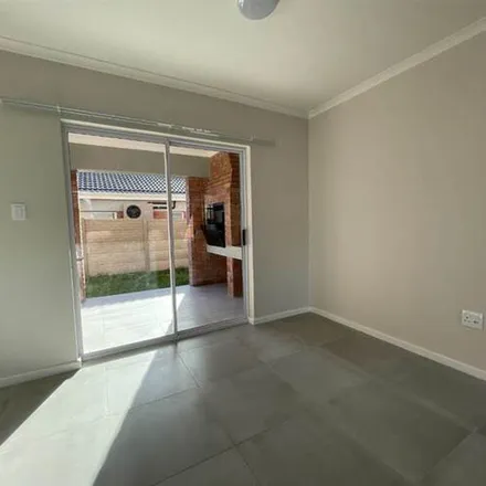 Image 4 - unnamed road, Nelson Mandela Bay Ward 8, Gqeberha, 6070, South Africa - Apartment for rent