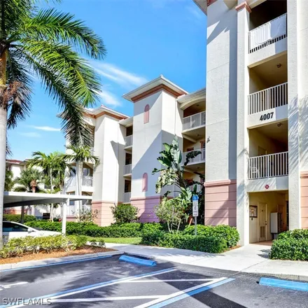 Image 3 - 4007 Palm Tree Boulevard, Cape Coral, FL 33904, USA - Condo for sale