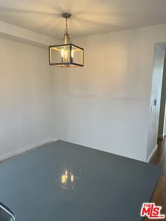 Image 3 - La Brea & Don Lorenzo, La Brea Avenue, Los Angeles, CA 90043, USA - Apartment for rent