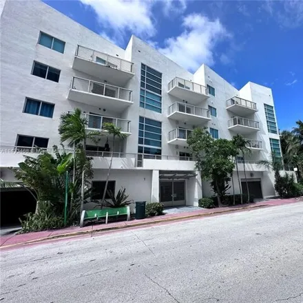 Buy this 1 bed townhouse on 7700 Collins Avenue in Miami Beach, FL 33141