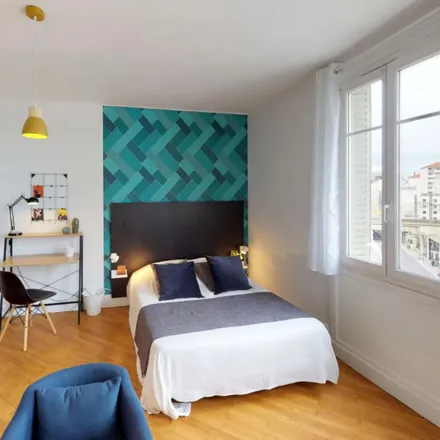 Rent this 3 bed room on 232 Cours Lafayette in Lyon, France