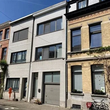 Rent this 3 bed townhouse on Victor Driessensstraat 51 in 2018 Antwerp, Belgium