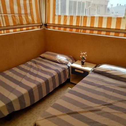 Rent this 4 bed apartment on Bloque 16 in Carrer dels Tamarindes / Calle de los Tamarindos, 03130 Santa Pola