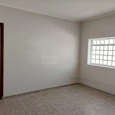 Rent this 2 bed house on Barbantes Bandeirantes in Rua Padre Duarte, Vila Melhado